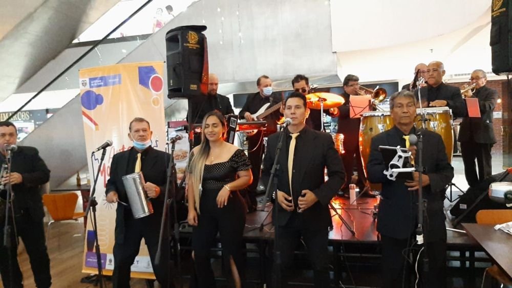 ADRENALINA BANDA SHOW BUCARAMANGA