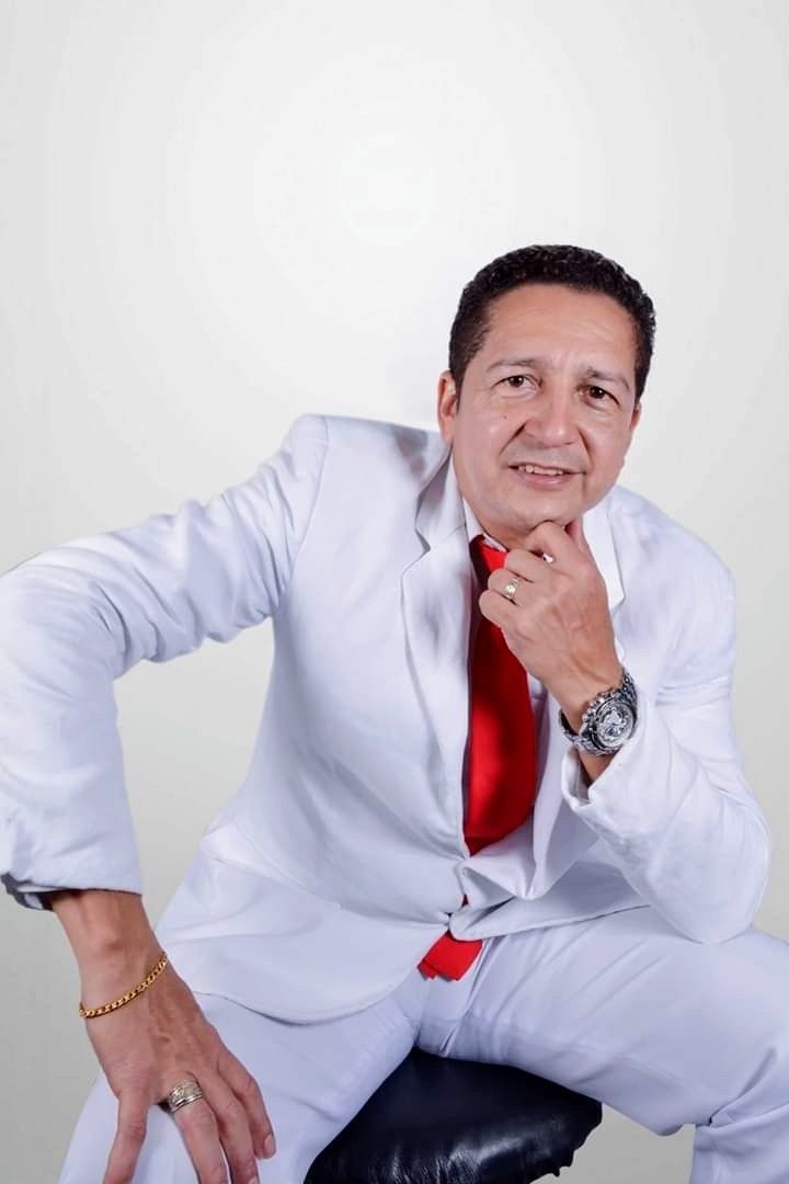 CARLOS RAY Y SU VALLENATO .10
