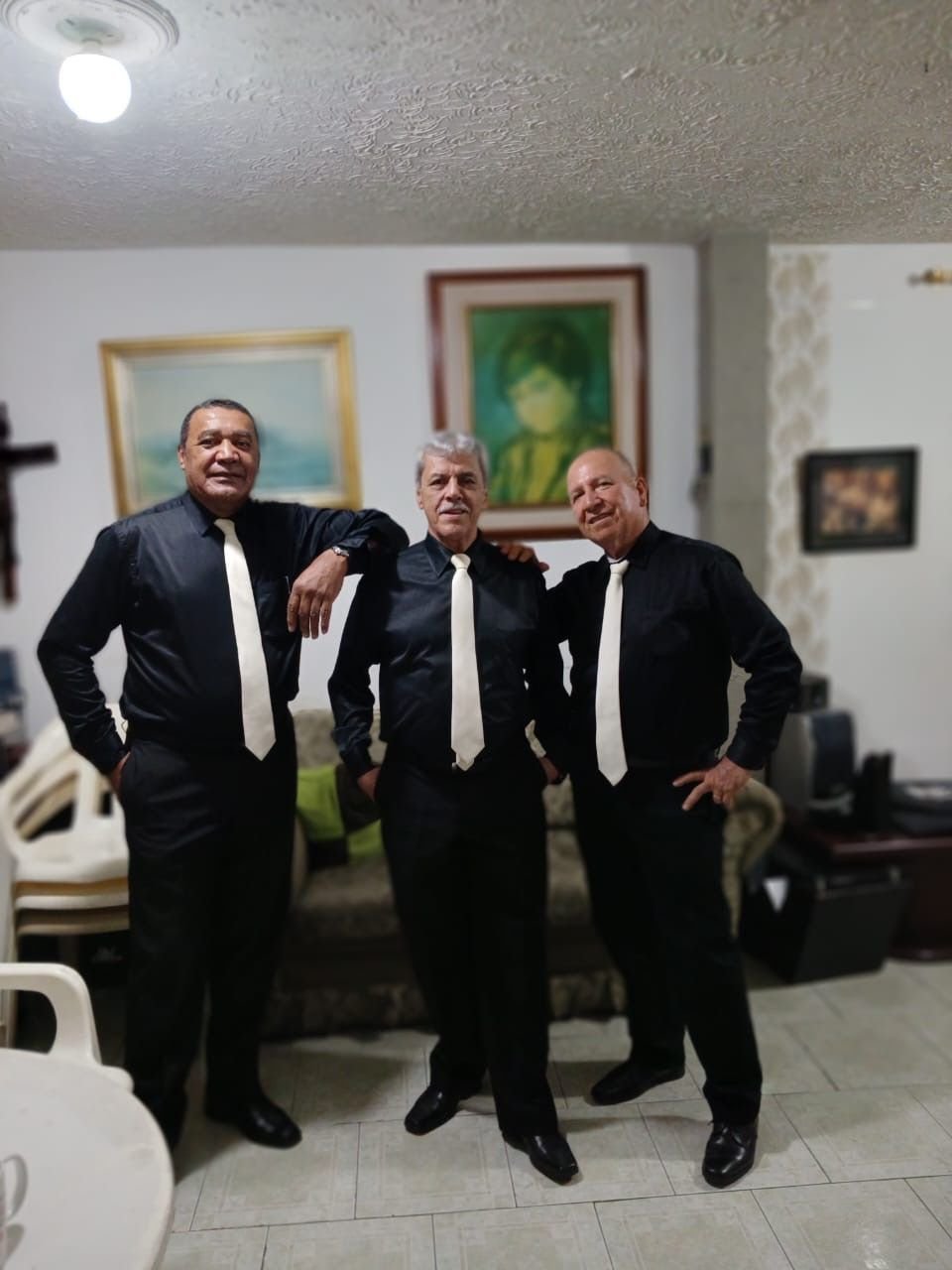 Foto adicional 4 de TRIO CLÁSICO LATINO