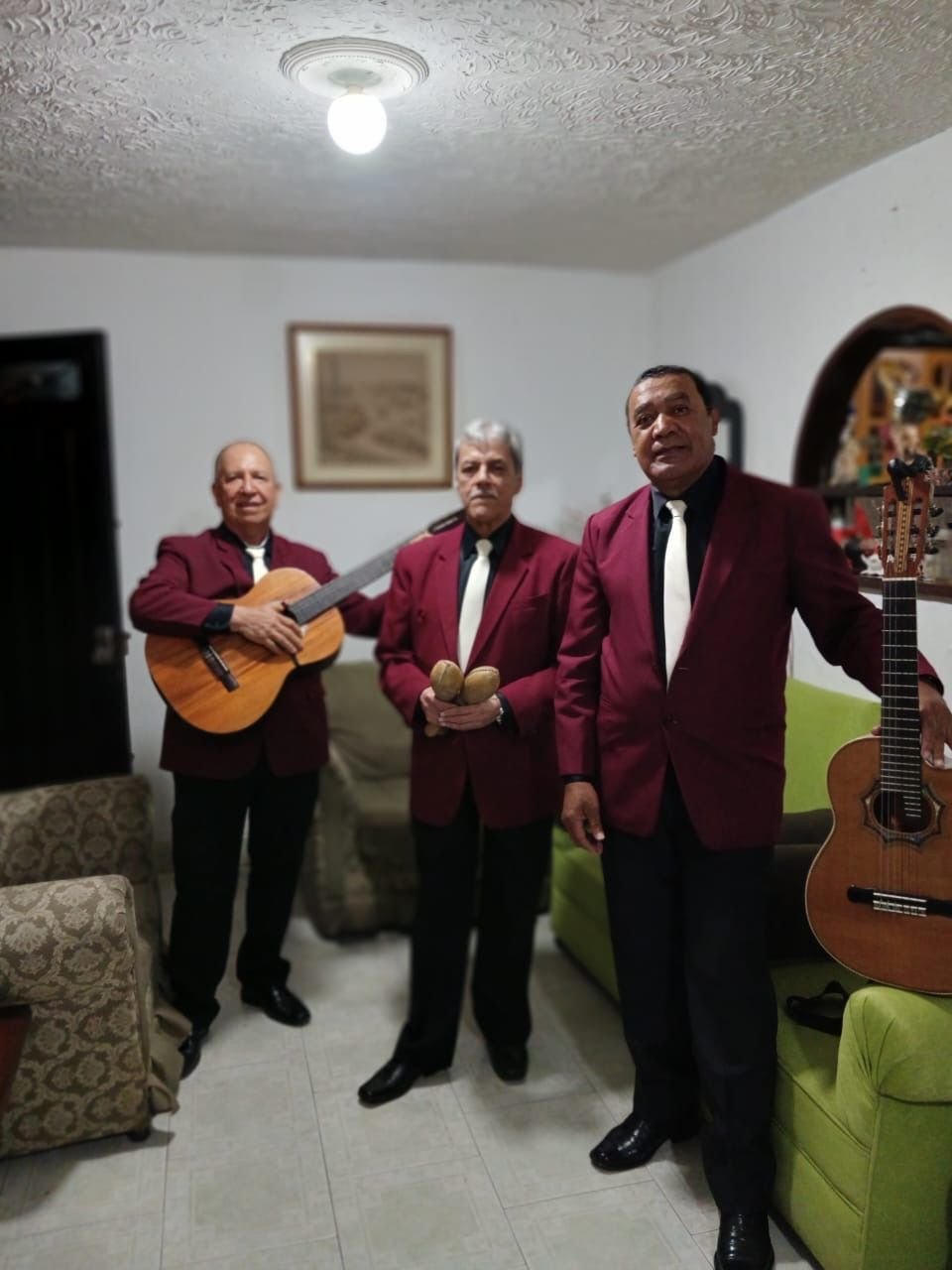 Foto adicional 5 de TRIO CLÁSICO LATINO