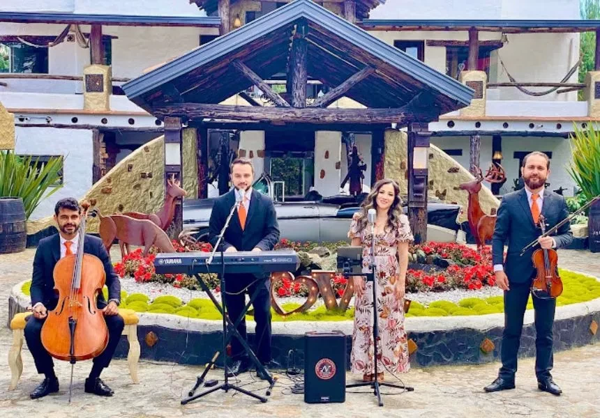 Grupo Musical Angelica Valencia
