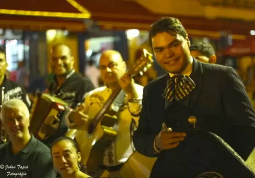 Andres Villarreal Mariachi Real Azteca