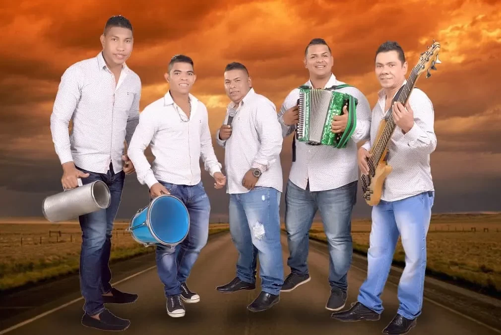 Contakto Vallenato