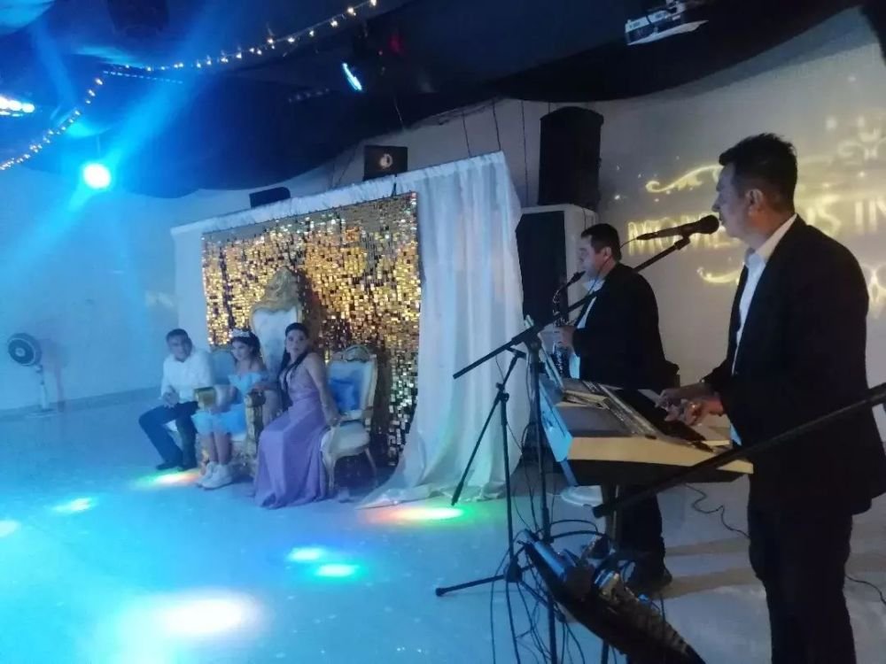 ADRENALINA BANDA SHOW BUCARAMANGA