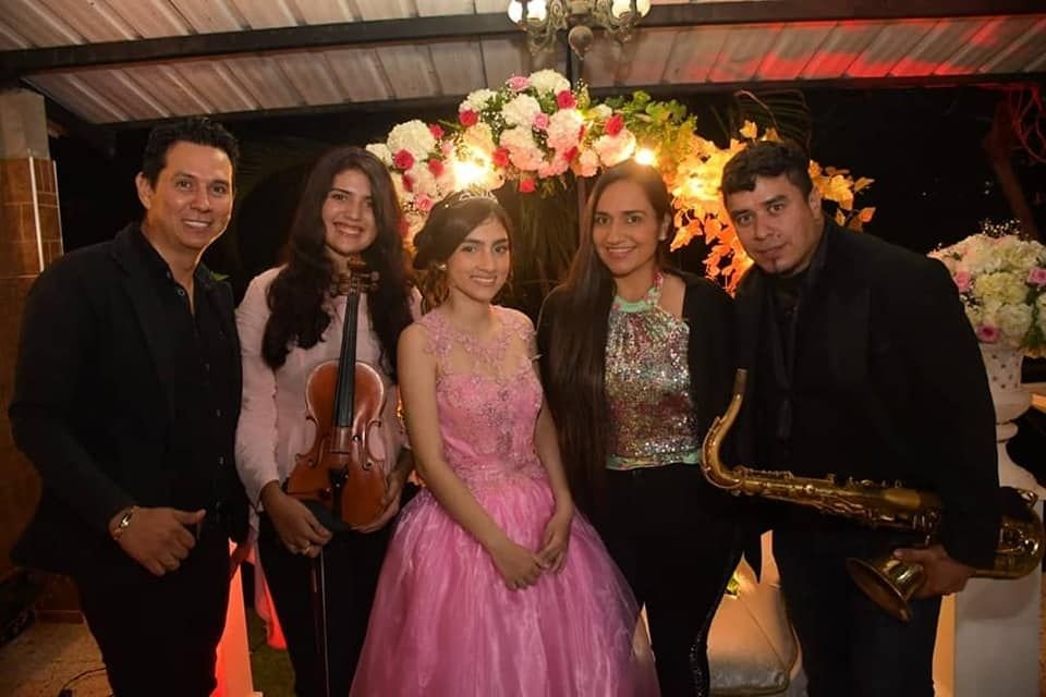 ADRENALINA BANDA SHOW BUCARAMANGA