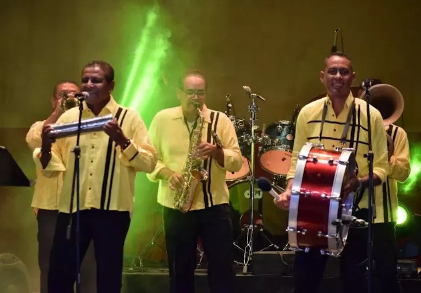 Bandas en Cartagena — Jose Madrid y su Banda Show