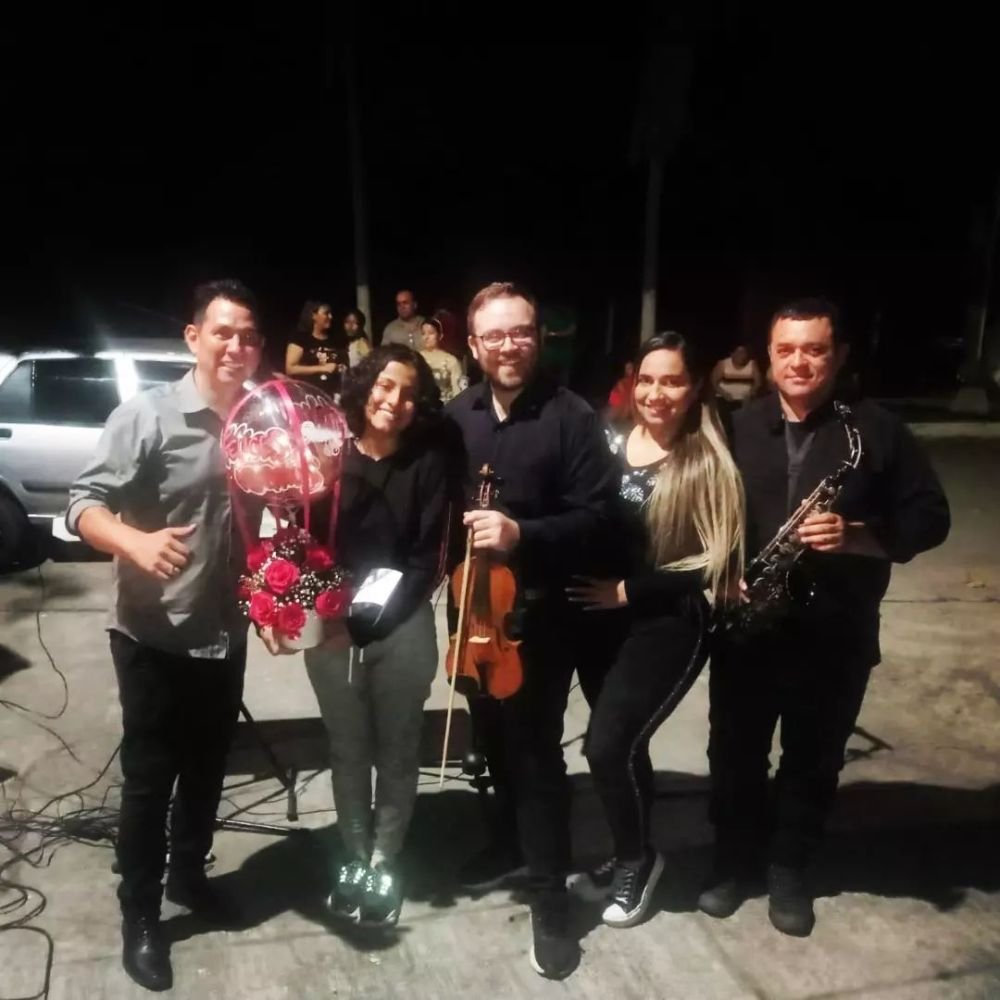 ADRENALINA BANDA SHOW BUCARAMANGA