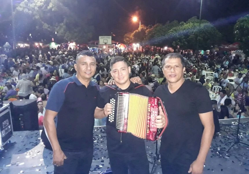 Parranda Vallenata El Acordeón de Mauro