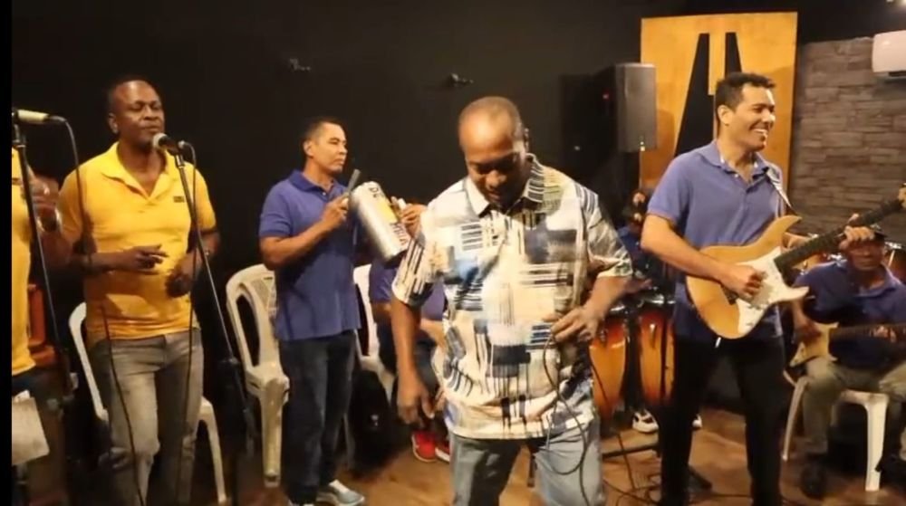 Foto adicional 9 de JOSÉ ÓSCAR MARMOLEJO Y SU ALEGRIA VALLENATA 