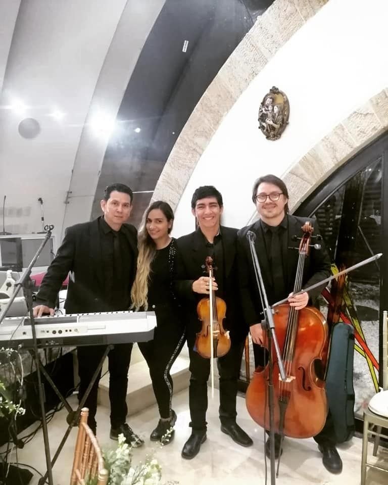 ADRENALINA BANDA SHOW BUCARAMANGA