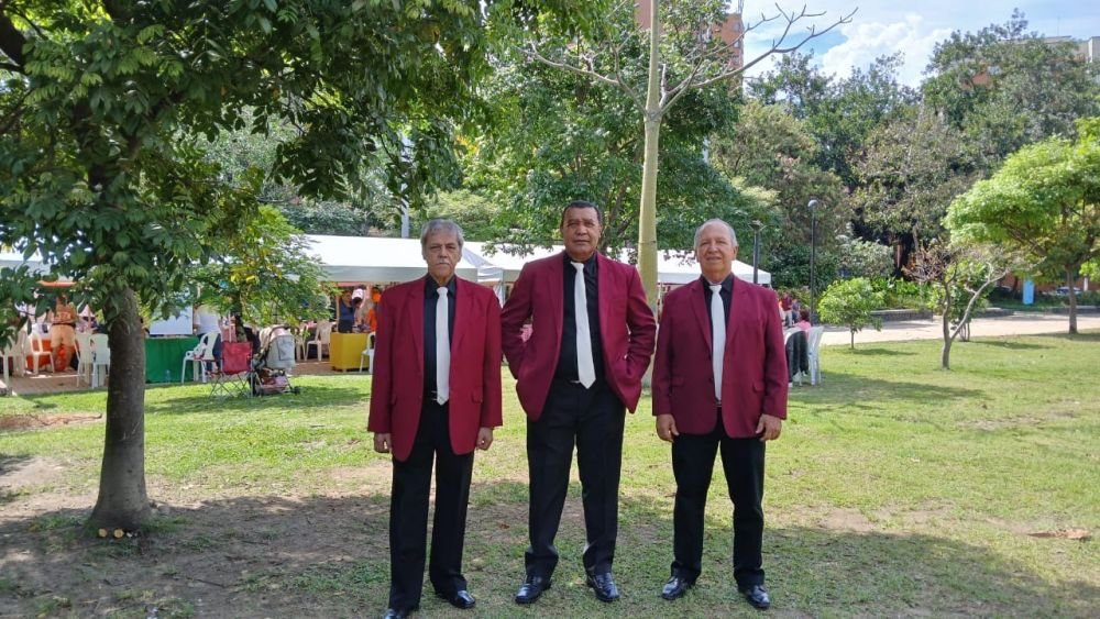 Foto adicional 7 de TRIO CLÁSICO LATINO